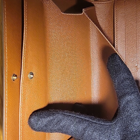 Louis Vuitton Monogran Canvas Porte Tresor International Wallet - Picture 15 of 16